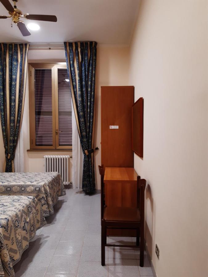 Bed and Breakfast Suore Concezioniste Missionarie - Carmen Salles Roma Zewnętrze zdjęcie